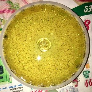 Coaster with glitter yellow